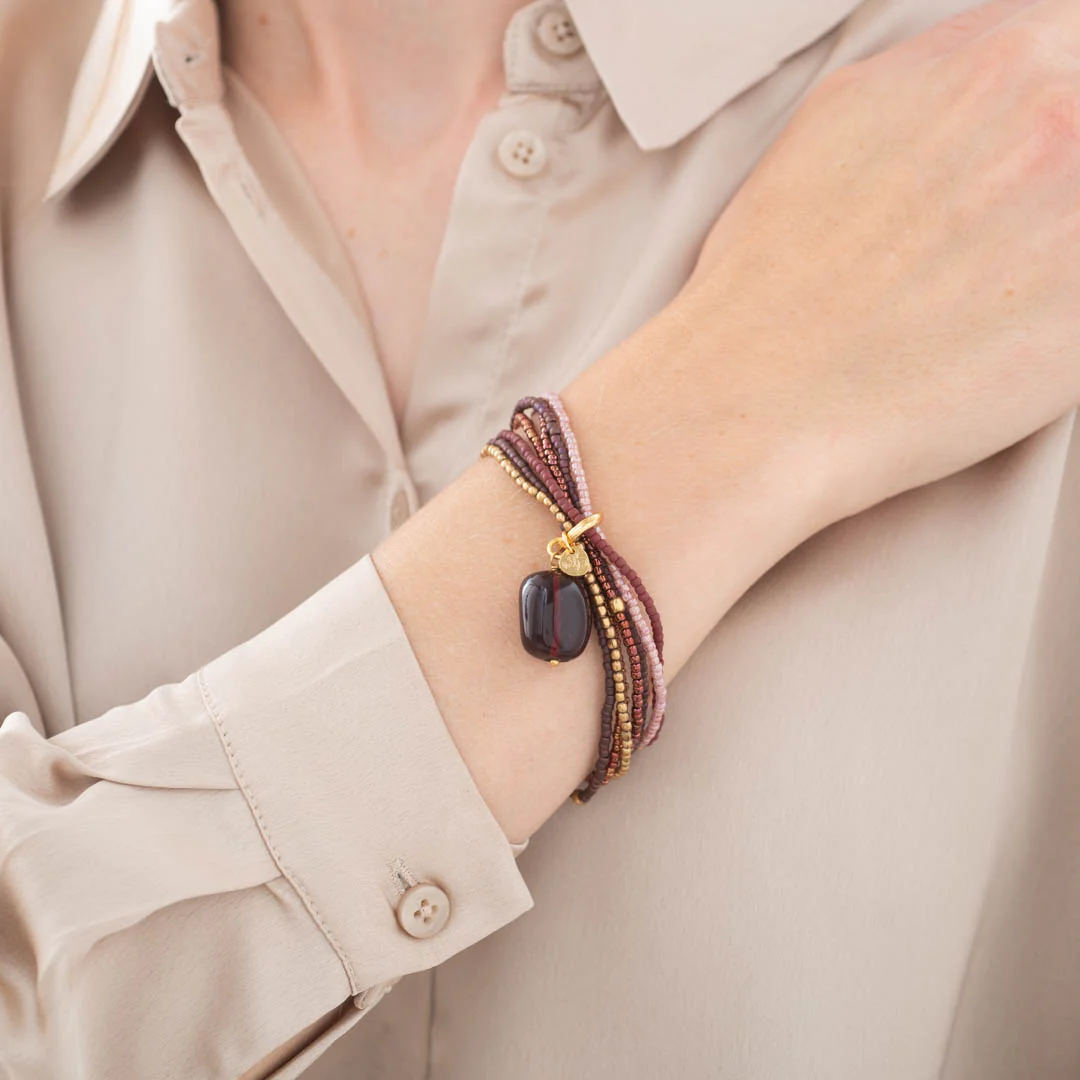 Armband - Nirmala Garnet Gold Colored
