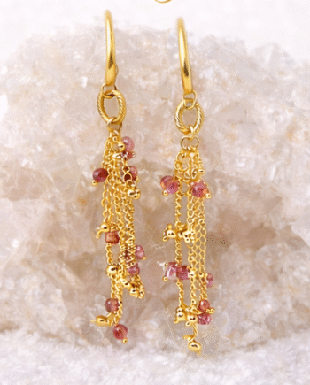 Eyrnalokkar orkusteinakeðjur dökkbleikur Rósakvars